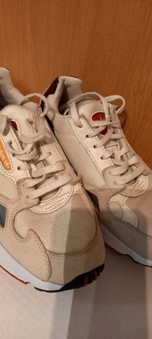 Sapatilhas ADIDAS n°37.5