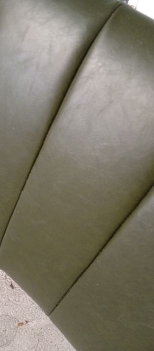 Sofá retro novo para montar. Por favor ler anúncio