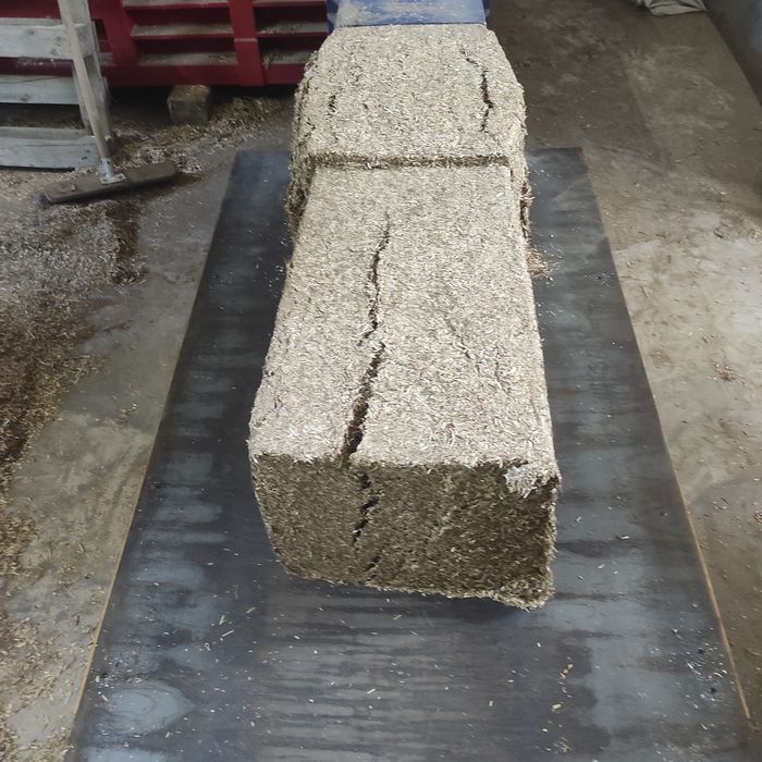 Костра конопель та льону