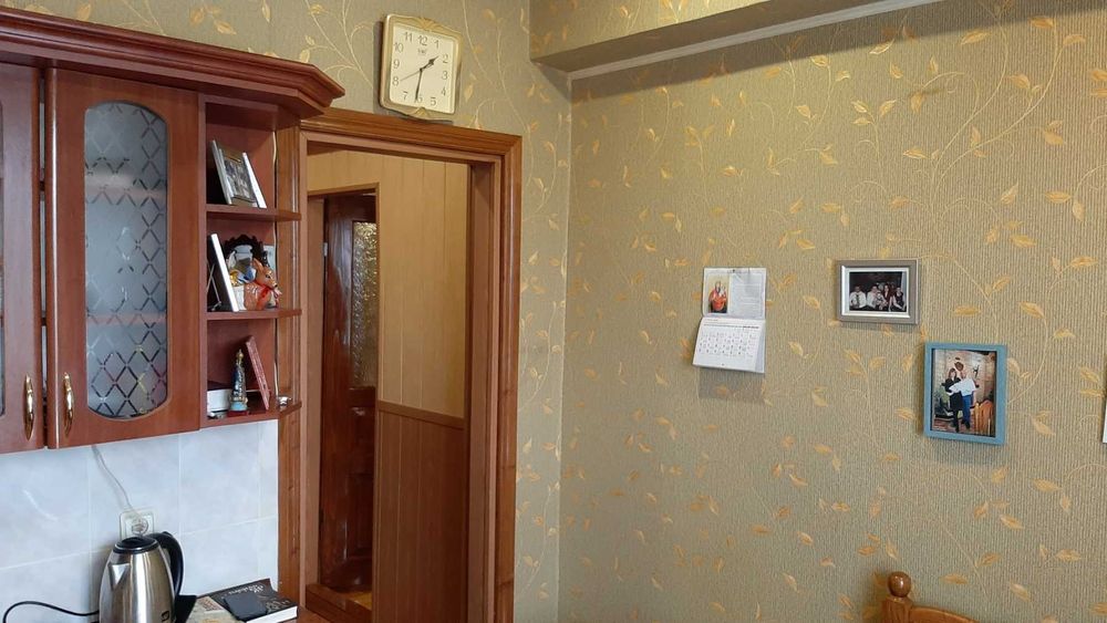 Продаж 3 кім кв. 84 м  50 тис.