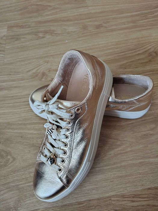 Buty damskie Venezia rozmiar 40.