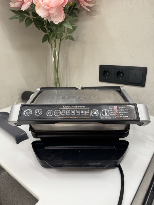 Гриль Tefal OPTIGRILL+ Initial GC706D34