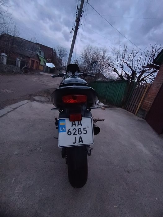 Продам Hyosung  GT250