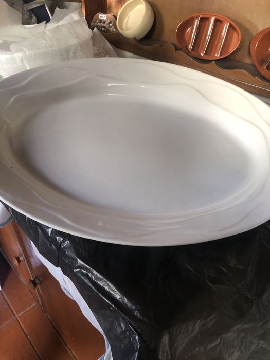 Two new ceramic serving dishes424932203625205761