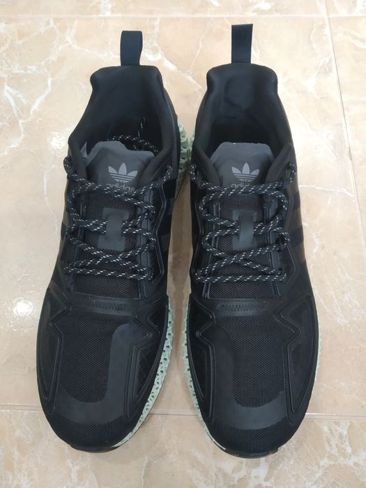 Adidas Originals ZX 2K 4D.