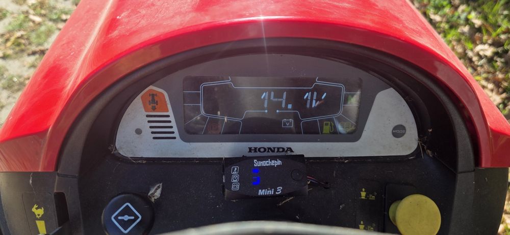 Trator corta relva Honda HF 2417 HME