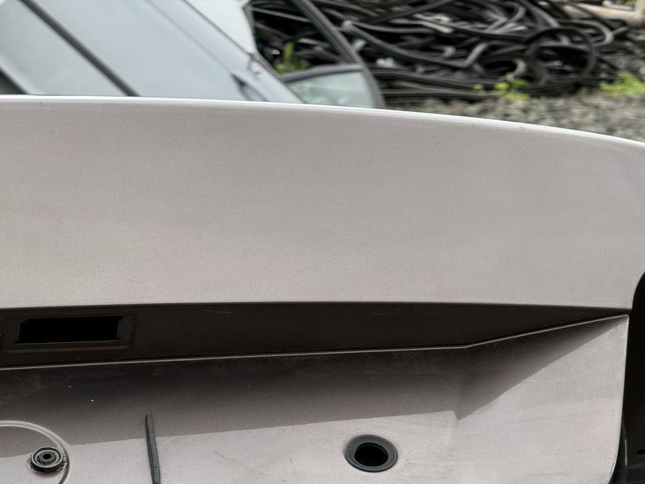 BMW E60 кришка багажника золотистий колір седан Е60 розборка е60 Кришка Седан