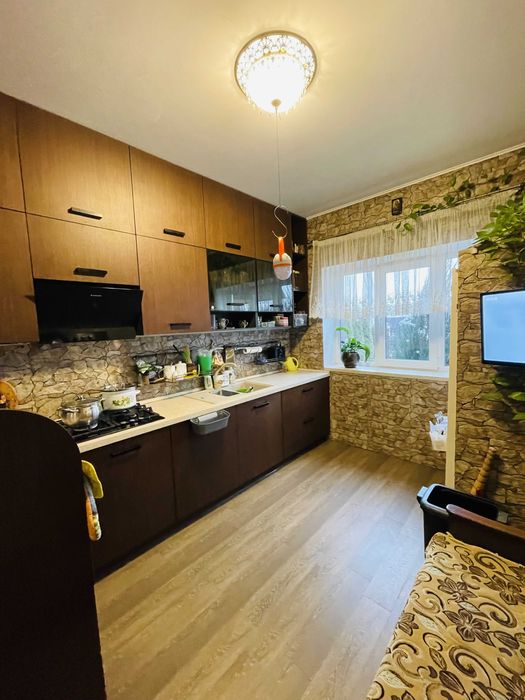 Заходиш і живеш без вкладень! Продаж котеджу в Зимній Воді