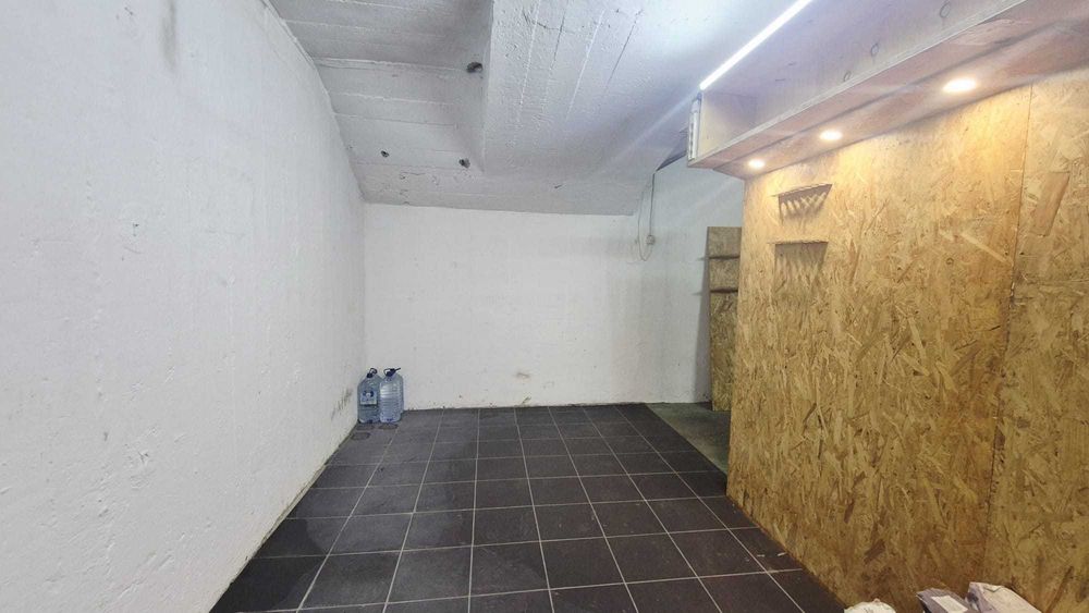 Garagem Ampla com 35 m² | Zona do Hospital do Barreiro