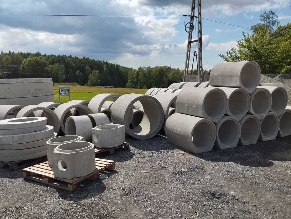 Wpusty Uliczne kręgi betonowe rury rura betonowa studnia szambo krąg