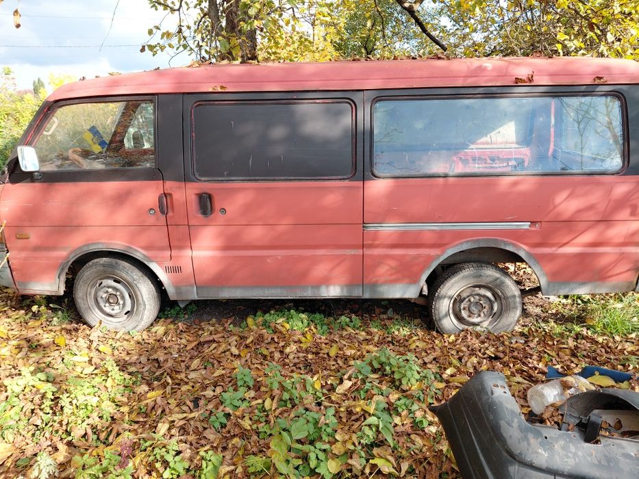 Продаеться авто. Мазда 2200