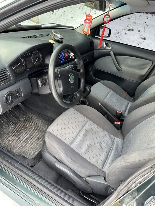 Продам Шкоду Тур 1.6