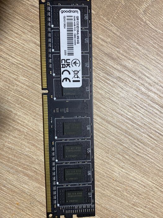 DDR3 озу goodram 1333D364L9/4gb