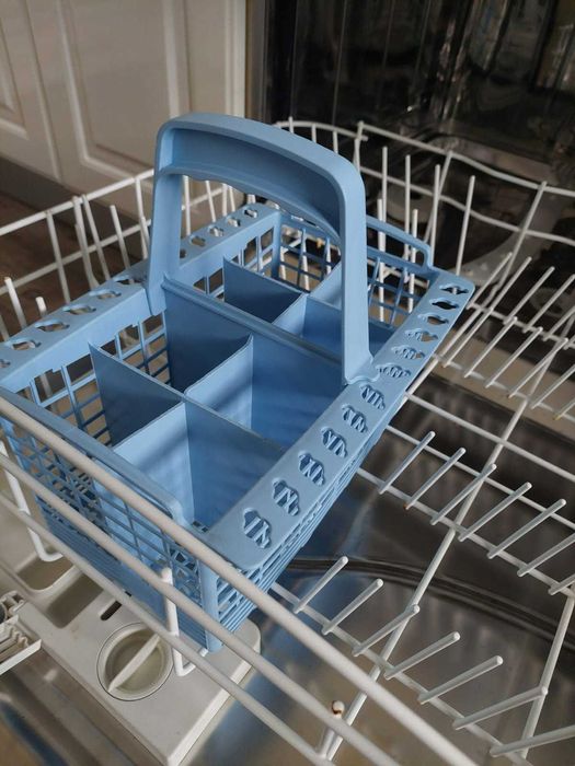 Máquina de lavar loiça INDESIT IDL 60 S - totalmente funcional