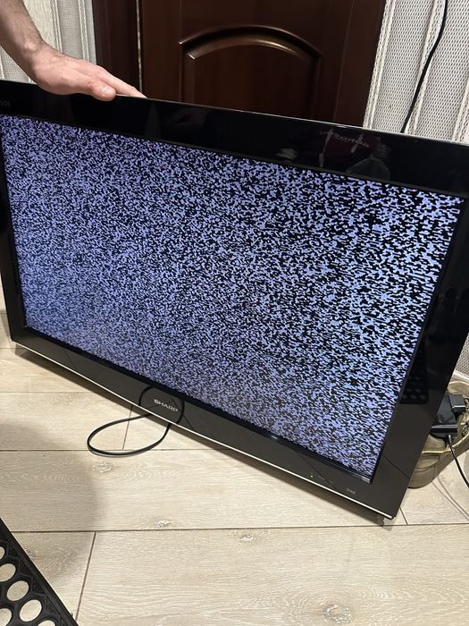 Продам телевизор Sharp LCD Colour tv