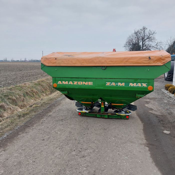 Rozsiewacz AMAZONE ZA-M MAX 3000