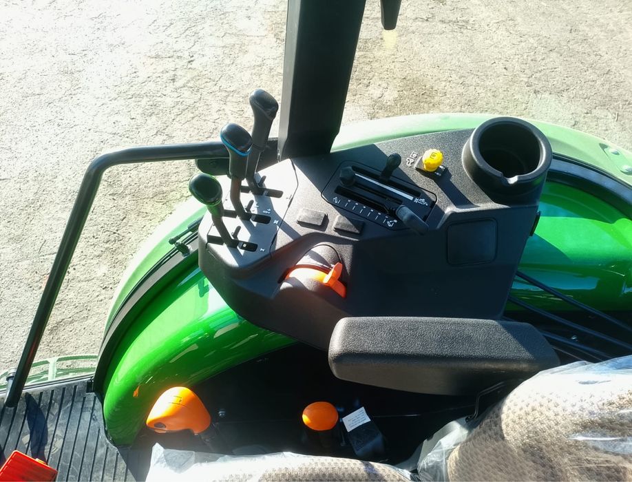 Трактор John Deere 6110B 2025 Новий