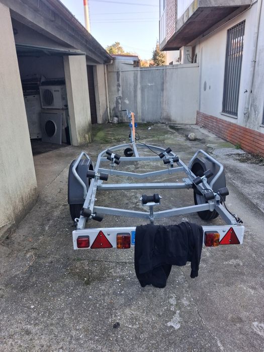 Atrelado para Barco até 4,5mt