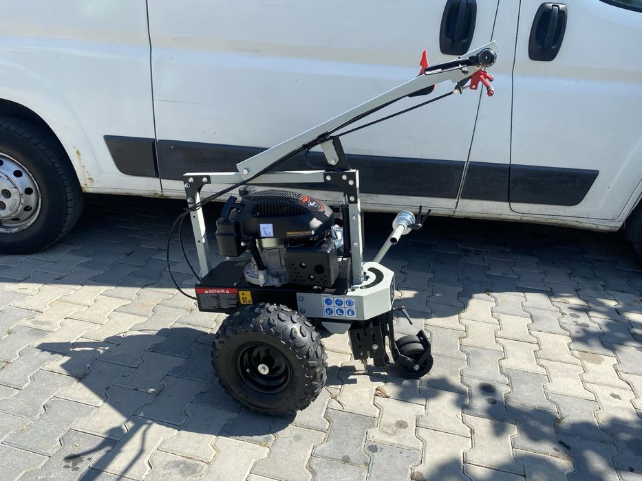 Maszyna do układania przewodu robot koszący LUMAG KVM500