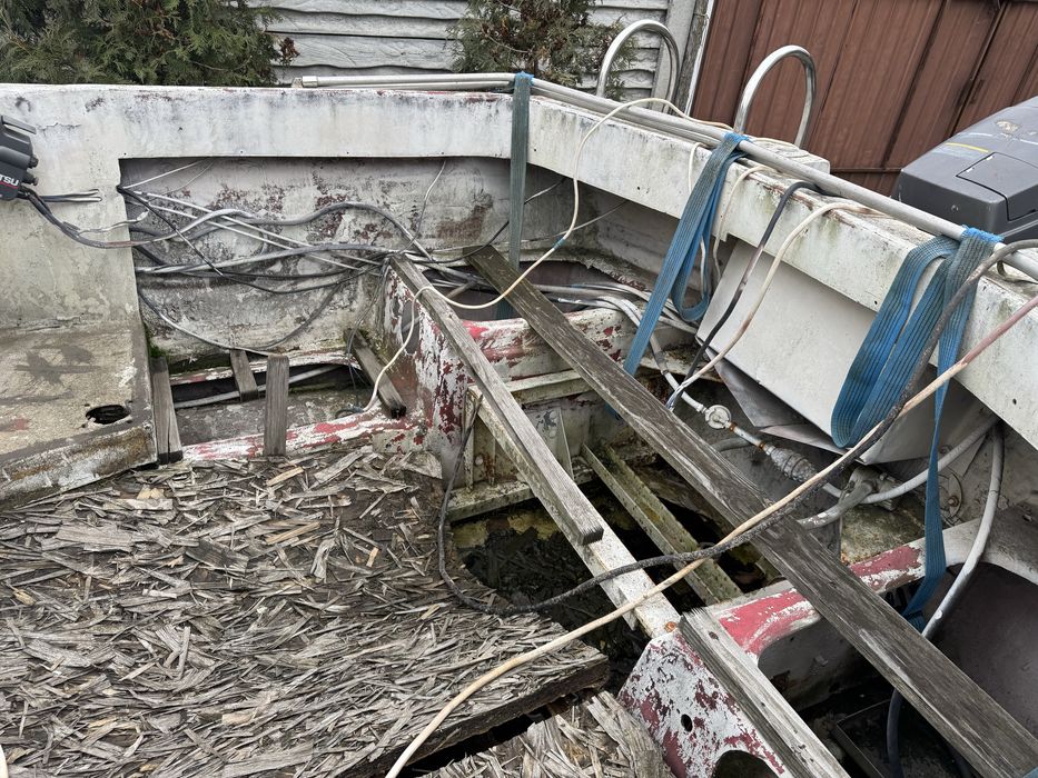 Катер Ритм с двиготелем Тайхатсу 120 к.с