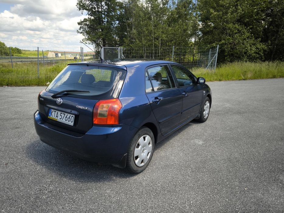 Toyota Corolla E12  2.0 D-4D 2004