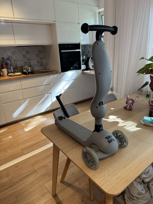 Tiny Bike 2w1 Jeździk Hulajnoga 3 kołowa balansowa świecące