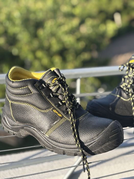 Bota c/ proteção S3