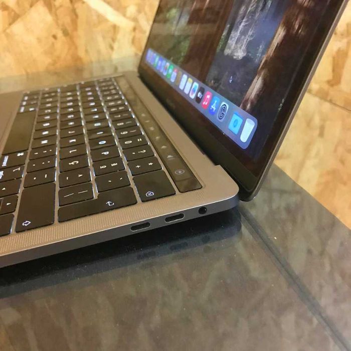 MacBook Pro 13, Processador i7, 500GB SSD, 16GB RAM, GARANTIA