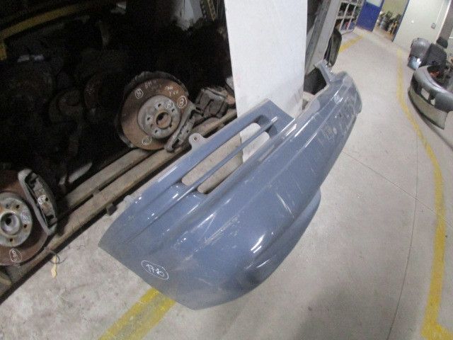Pára-choques frente HYUNDAI H-1 Chassis (A1)