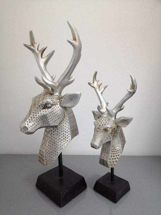 Bustos de veado decorativos