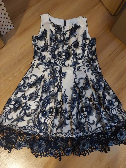 Sukienka z Ella Boutique 42-44