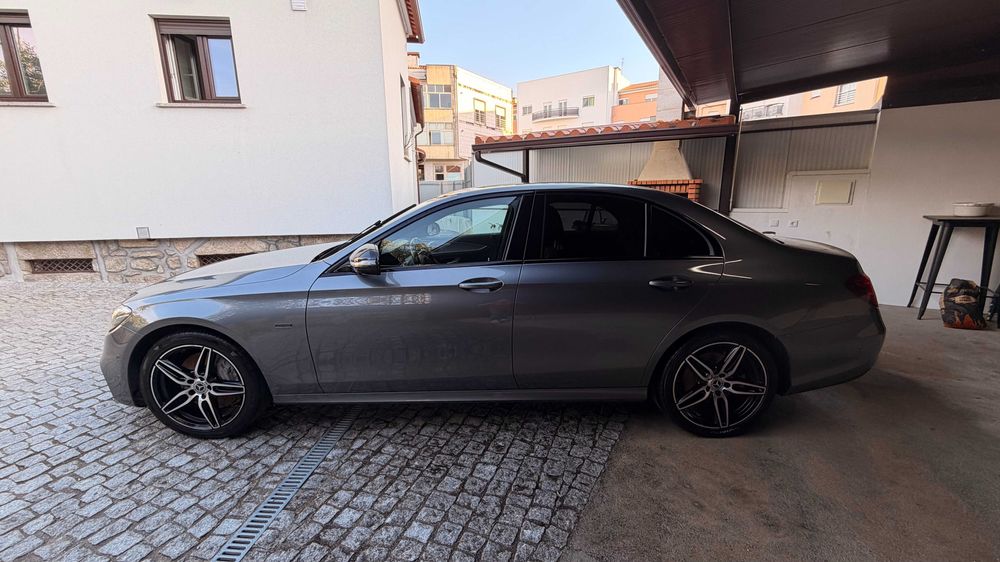 Mercedes E350e AMG