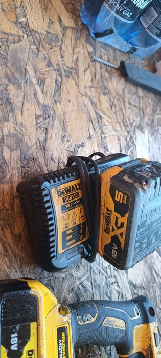 Młotowiertarka dewalt dch 273p2