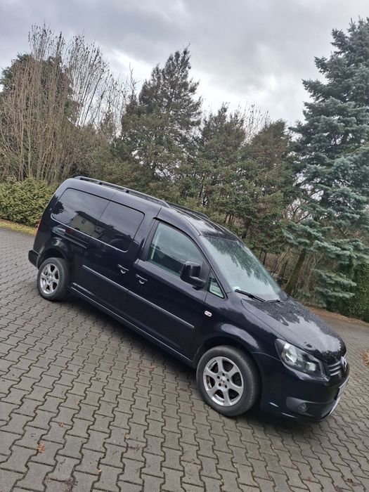 Volkswagen Caddy Maxi 2014 mały przebieg 7 osób