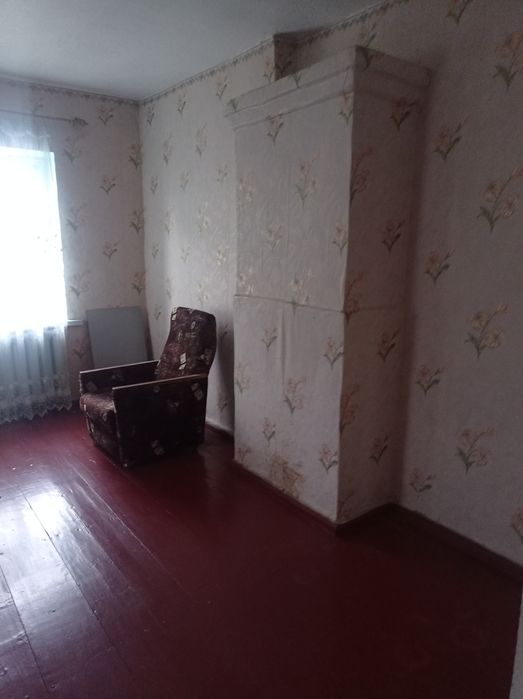 Оселя біля Чернігова. Поряд річка Десна. Є-ВІДНОВЛЕННЯ.