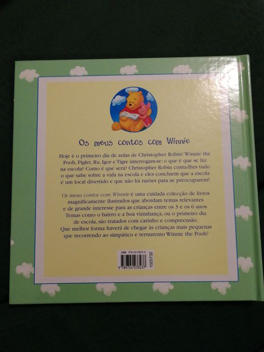 Livro "Winnie the Pooh vai à escola"
