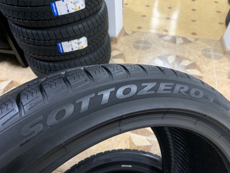 305/35/21 109W Pirelli SOTTOZERO 3