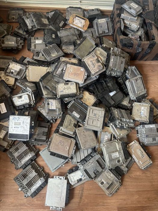 Блок управління двигуном.  ЕБУ.