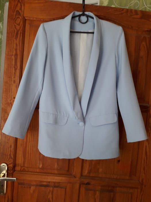 Продам Костюм голубой