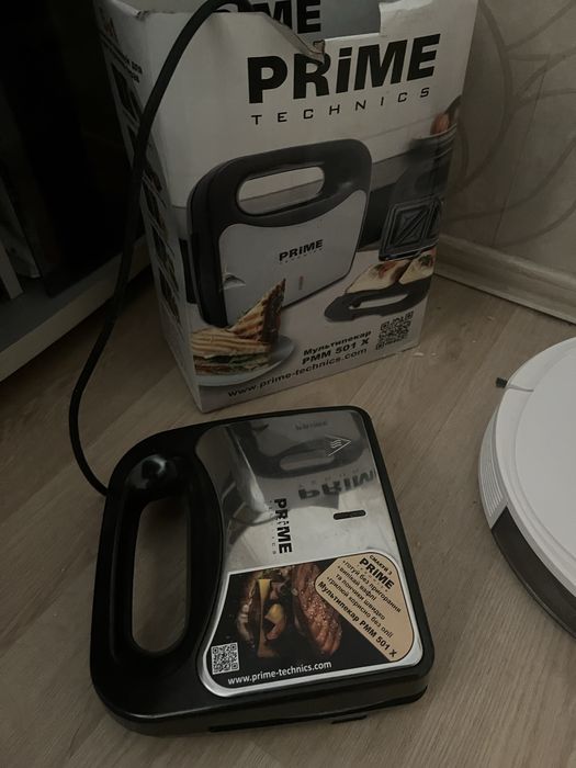 Бутербродница и вафельница и  гриль