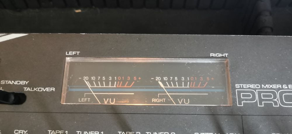 Mesa analógica Alecto PRO-77E