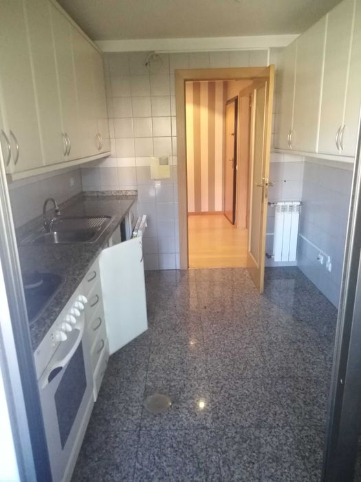 Arrendamento T2 Senhora da Hora, Matosinhos