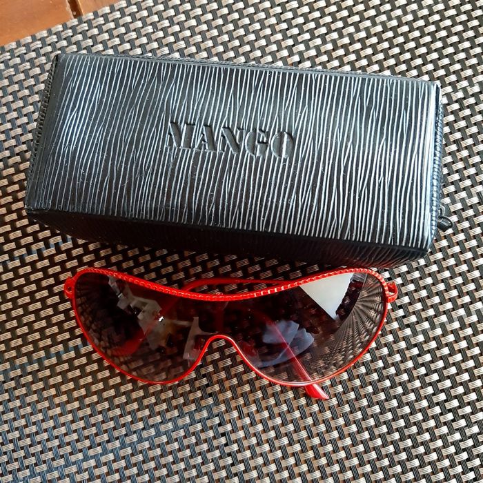 Фирменные очки Mango+чехол