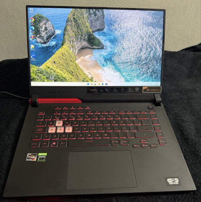 Portátil Gaming Asus ROG Strix 15.6” 144Hz Ryzen 7 16GB RAM 500GB NVME RTX3050 Ti 4GB