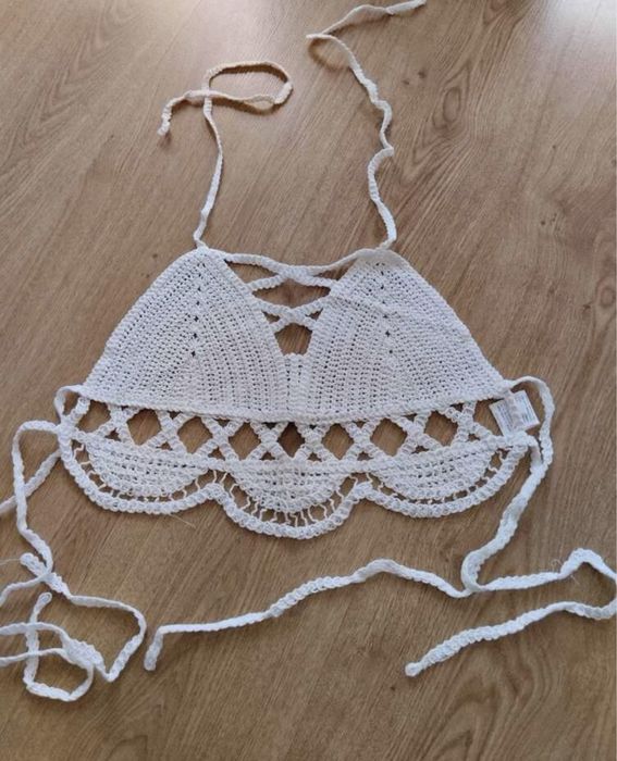 top haftowany koronka sweterek