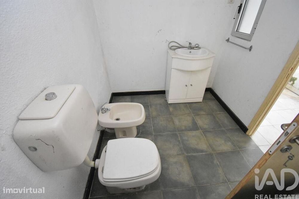 Casa tradicional T3 em Miranda do Corvo de 220,00 m2