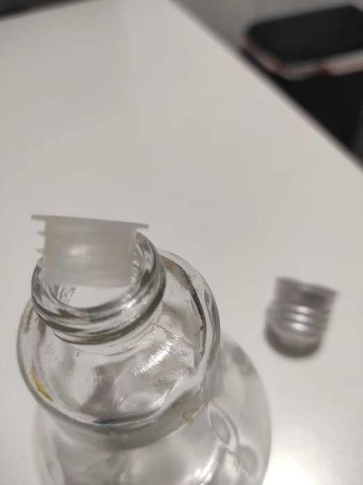 Lote de 2000 Garrafas vidro 200ml em forma de lâmpada com tampas