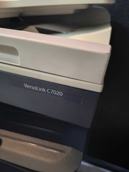 Impressora Multifunções Xerox VersaLink C7020