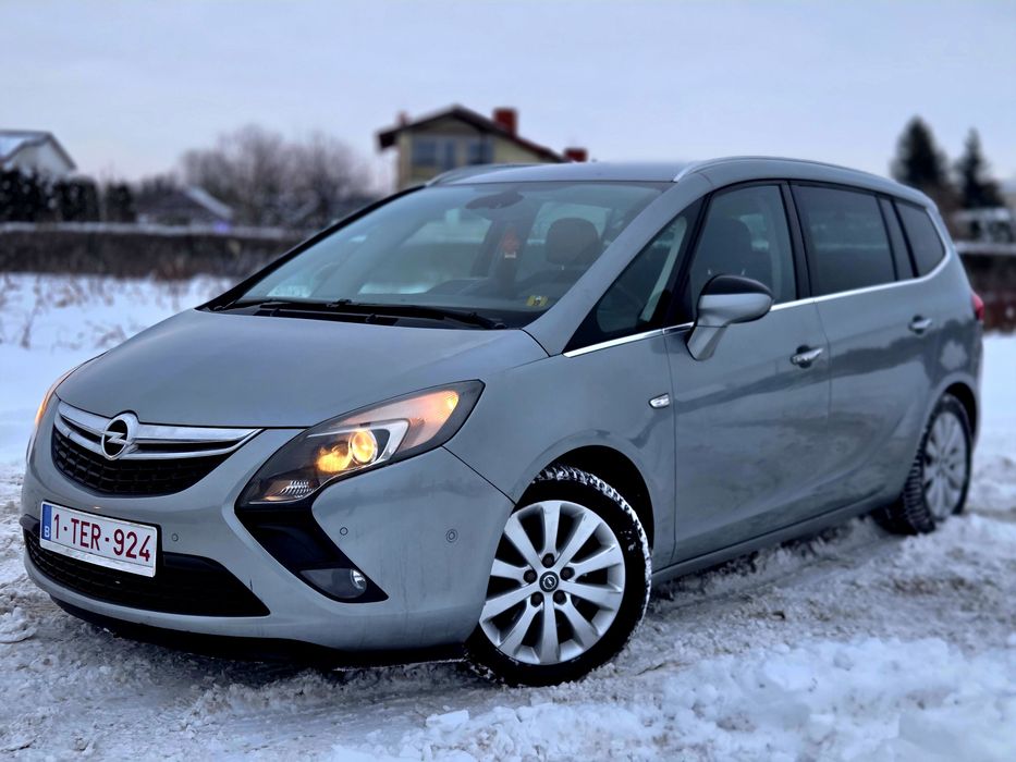 Opel Zafira 2.0 Diesel 2013 rok 7 foteli BOGATA WERSJA