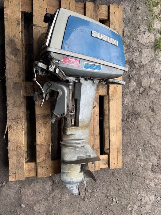 Silnik zaburtowy Suzuki 300